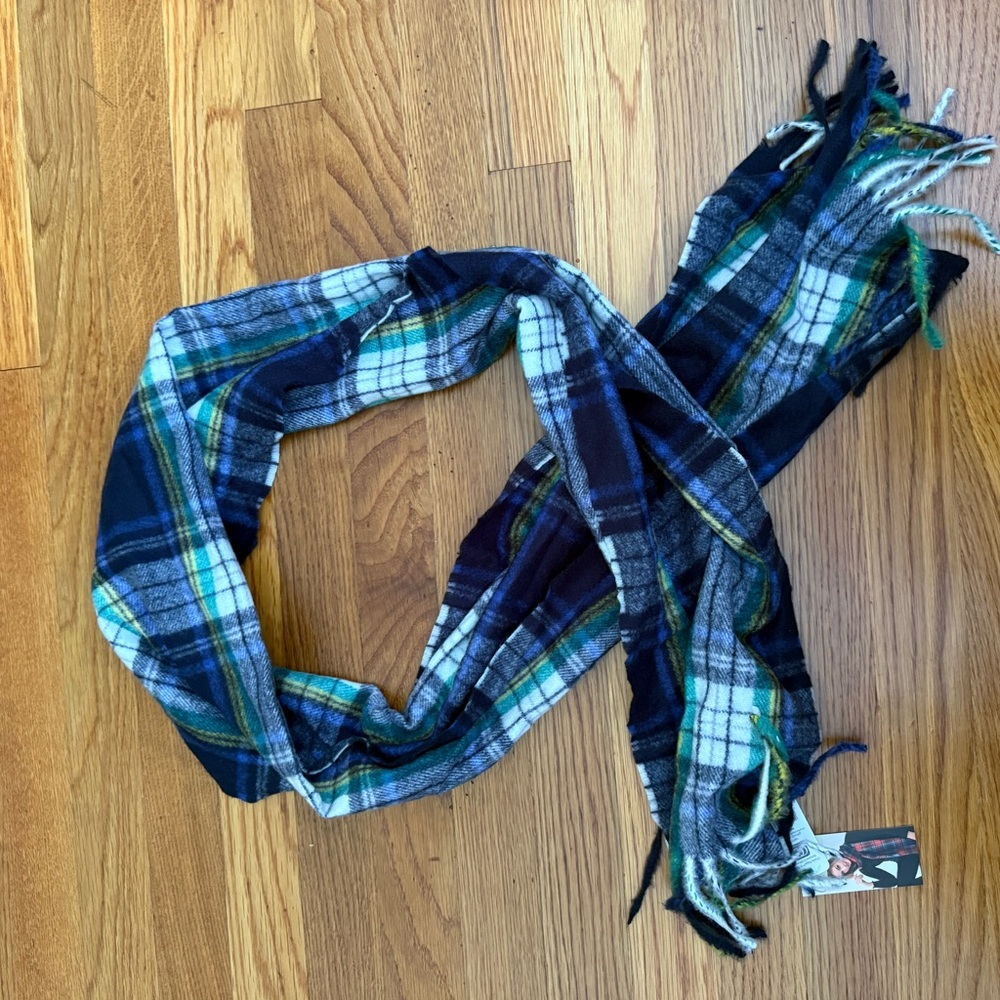 Charlie Paige Tartan Scarf in Navy and Teal